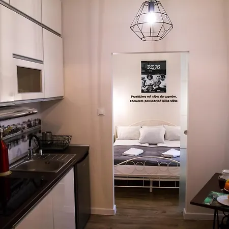Apartamenty Filmowe By Rentoom Thorn Exterior foto