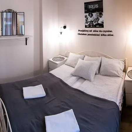 Apartamenty Filmowe By Rentoom Thorn Exterior foto