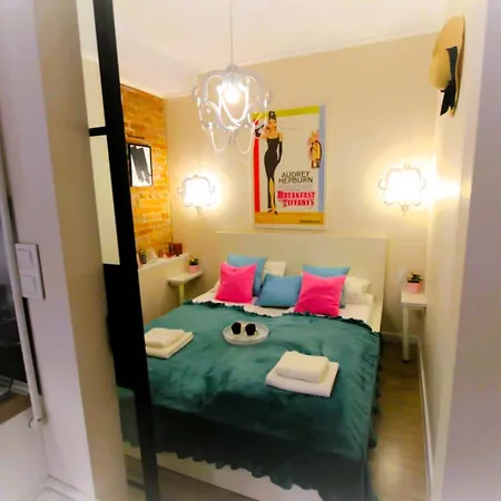 Apartamenty Filmowe By Rentoom Thorn Exterior foto